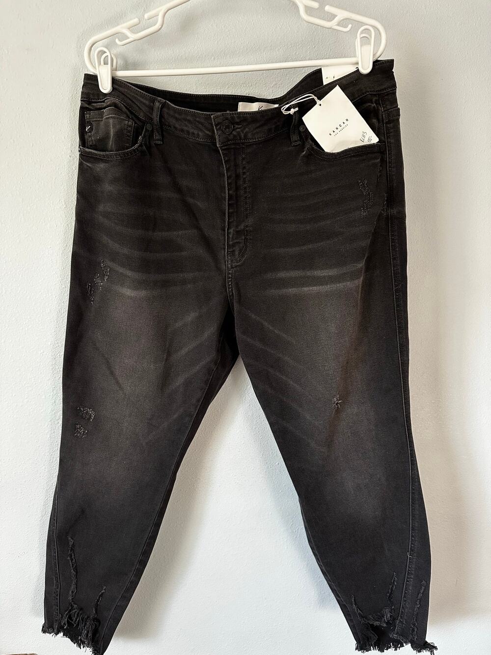 NWT KanCan Distressed Skinny Ankle Jeans Faded Black Raw Hem Size 2XL